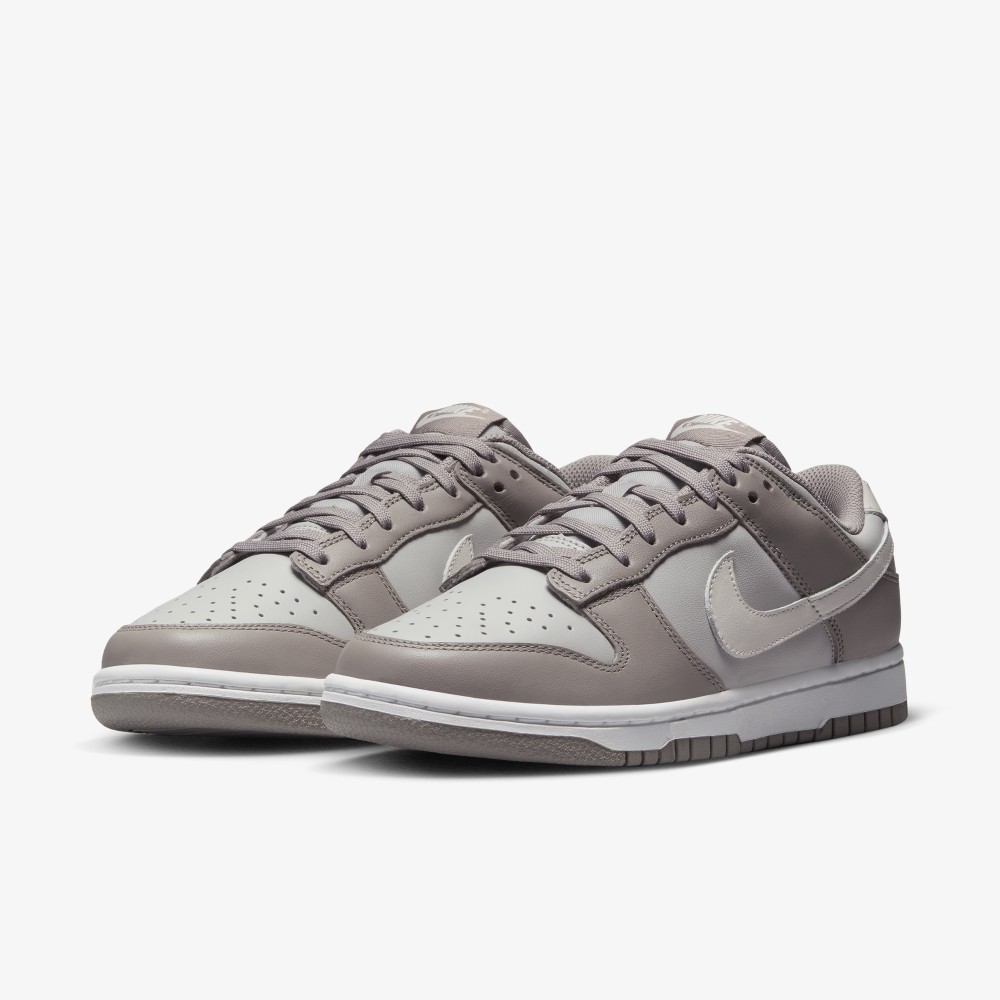 nike dunk beige